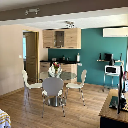 Apartment Independant L Ombriere *